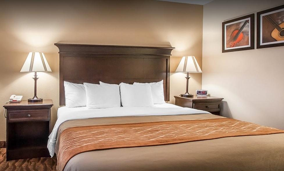 Quality Inn West Брэнсон Экстерьер фото