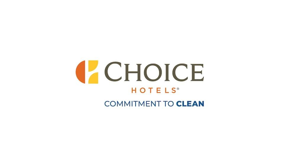 Quality Inn West Брэнсон Экстерьер фото