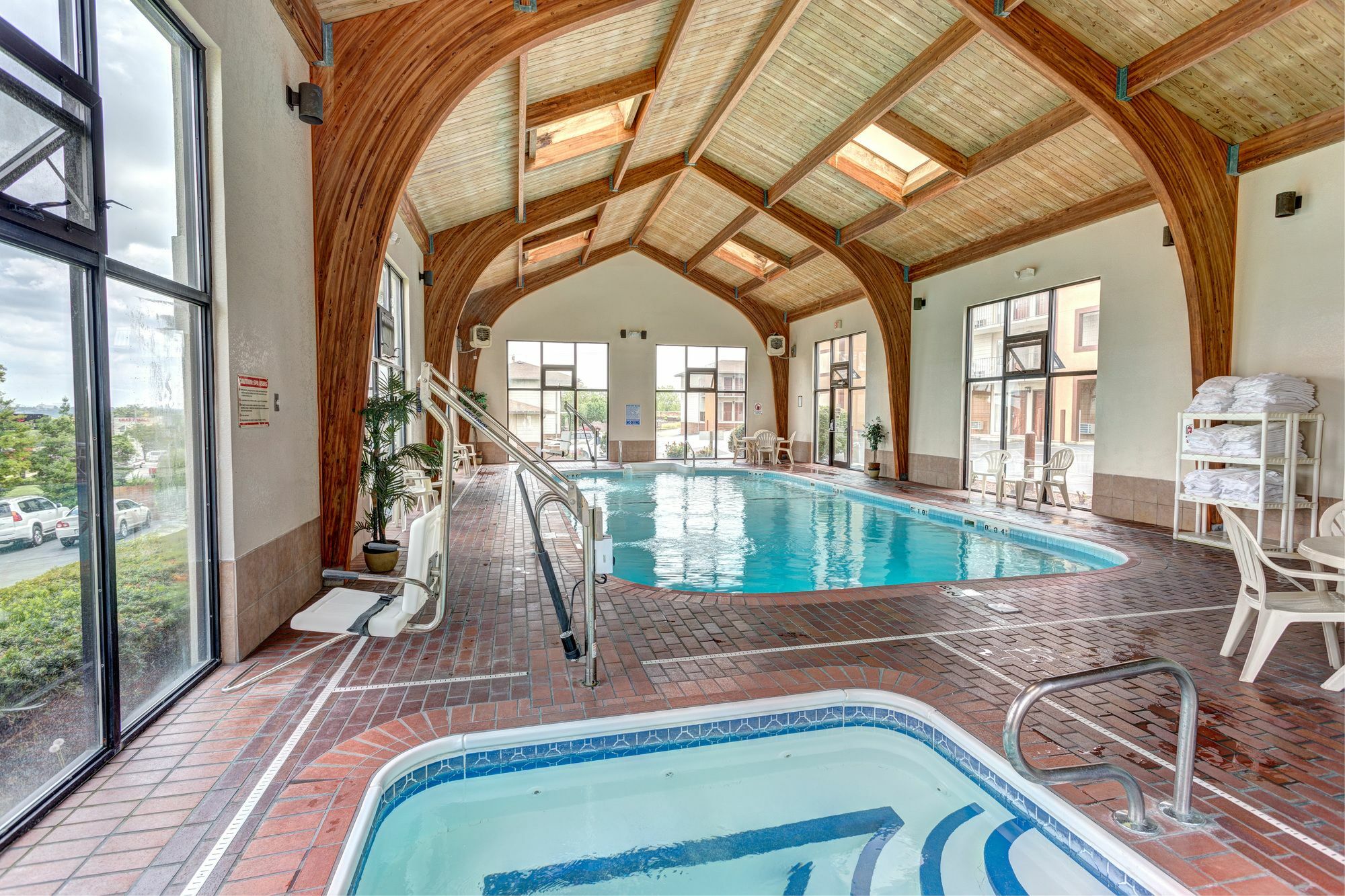 Quality Inn West Брэнсон Экстерьер фото
