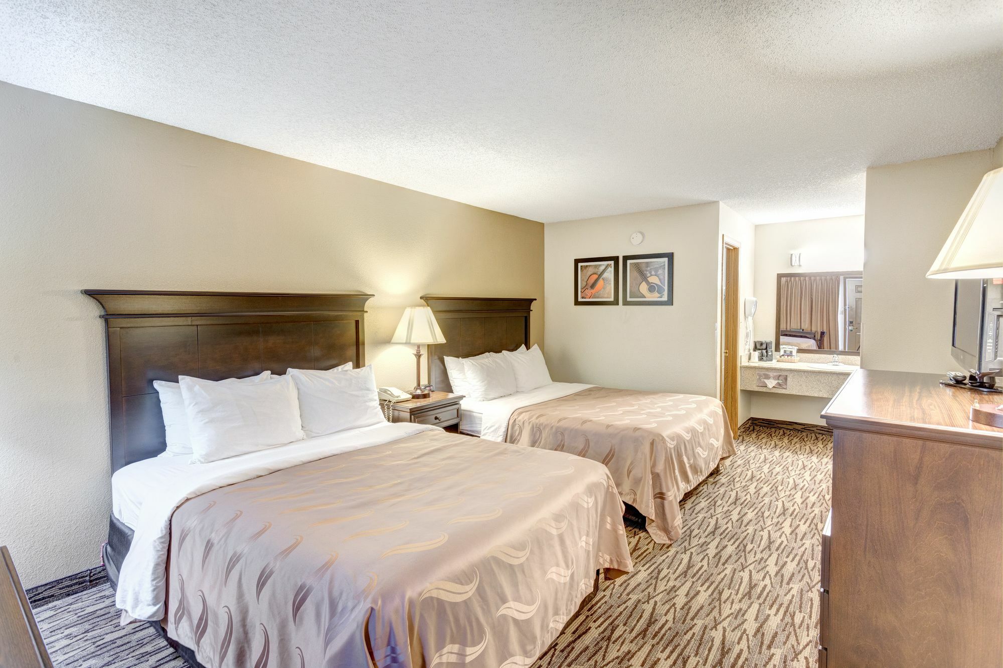 Quality Inn West Брэнсон Экстерьер фото